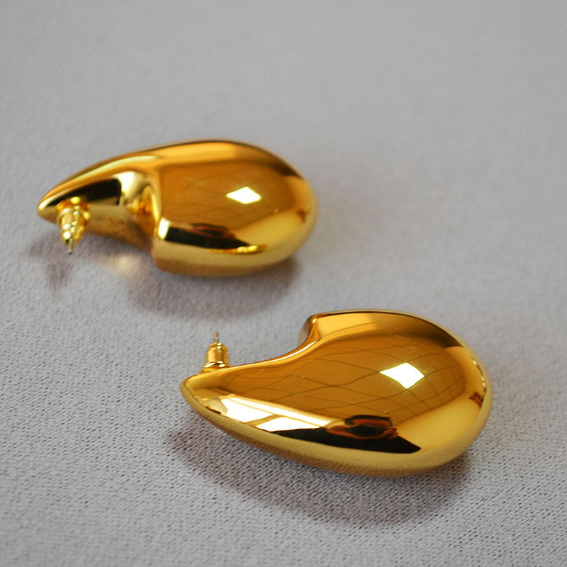 Stunning Gold Earring for Daily Wear
