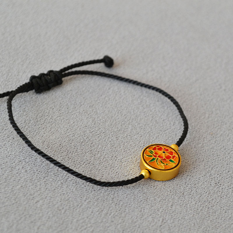 Charming Gold Bracelet for Any Occasion