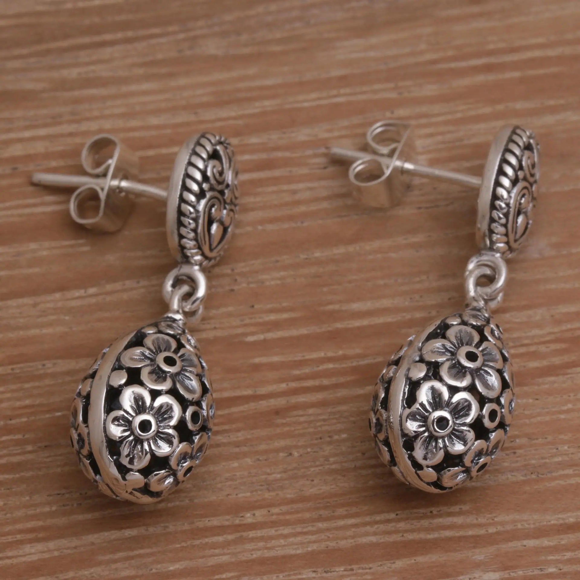 Stunning Earring for Daily Wear
