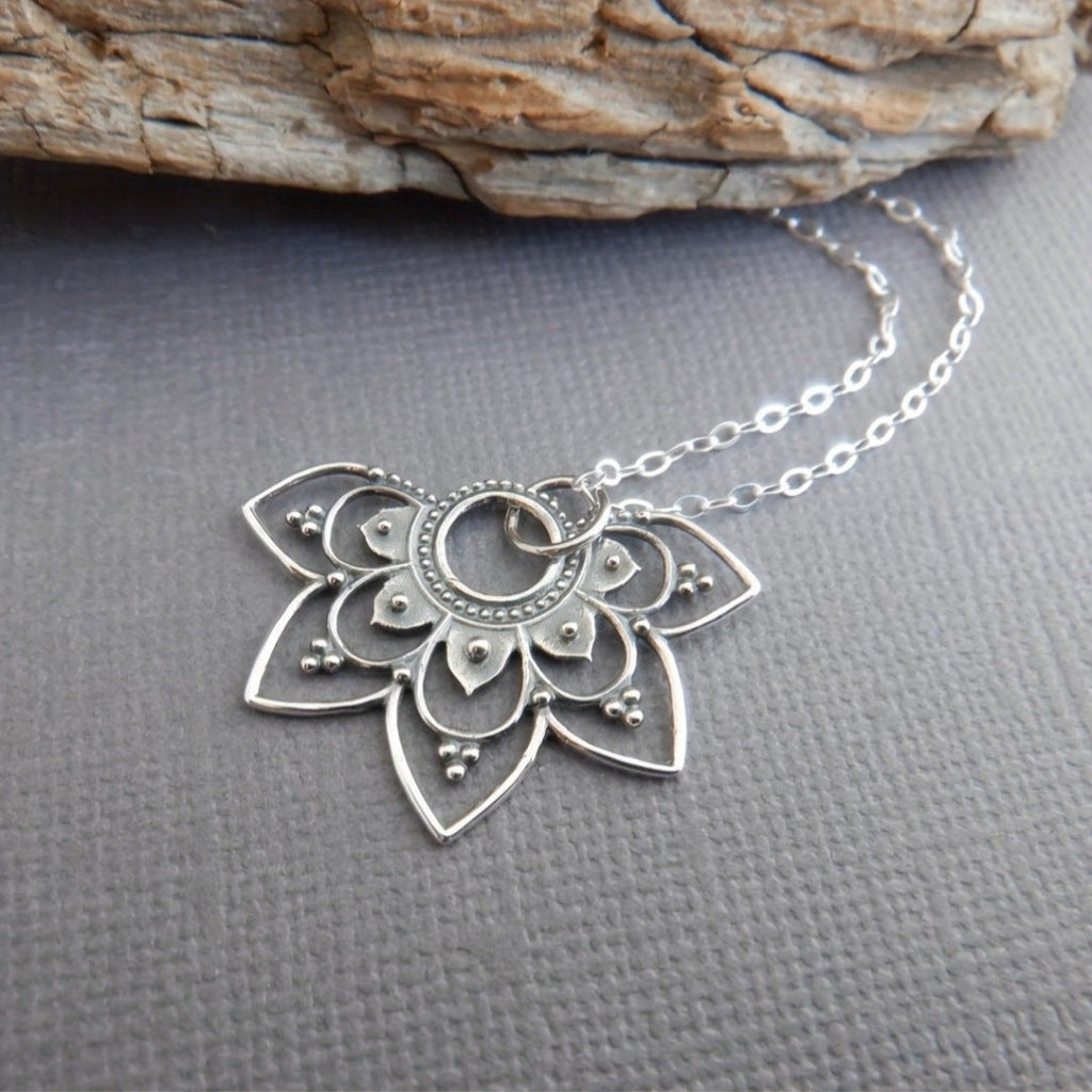 Romantic Necklace for Special Moments
