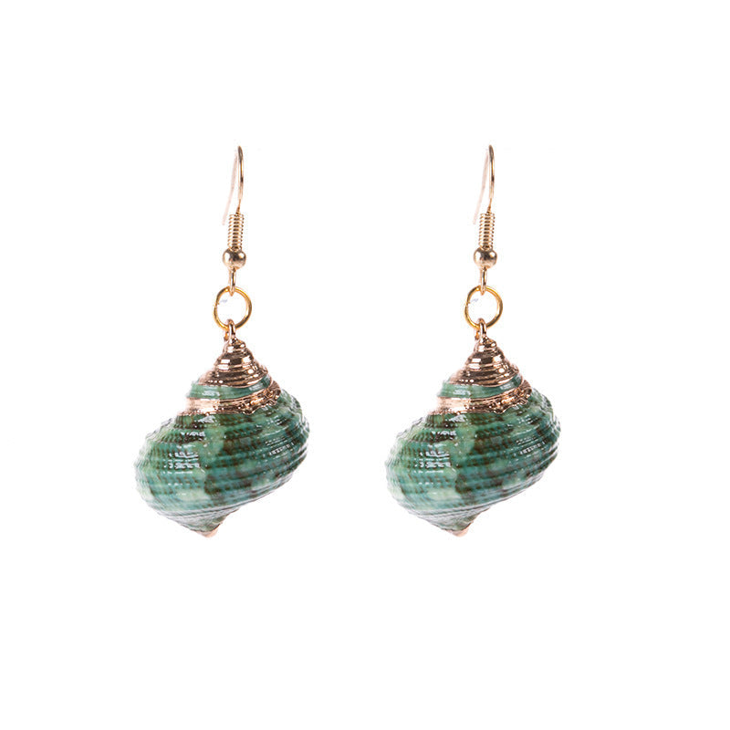 Beautiful Gold Earring with Unique Style