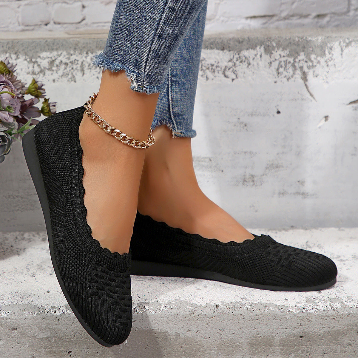 Chic Orthopedic Shoes with Unique Design