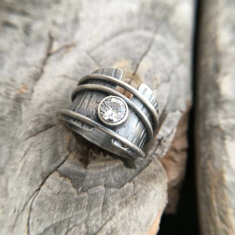Stunning Silver Ring for Daily Wear