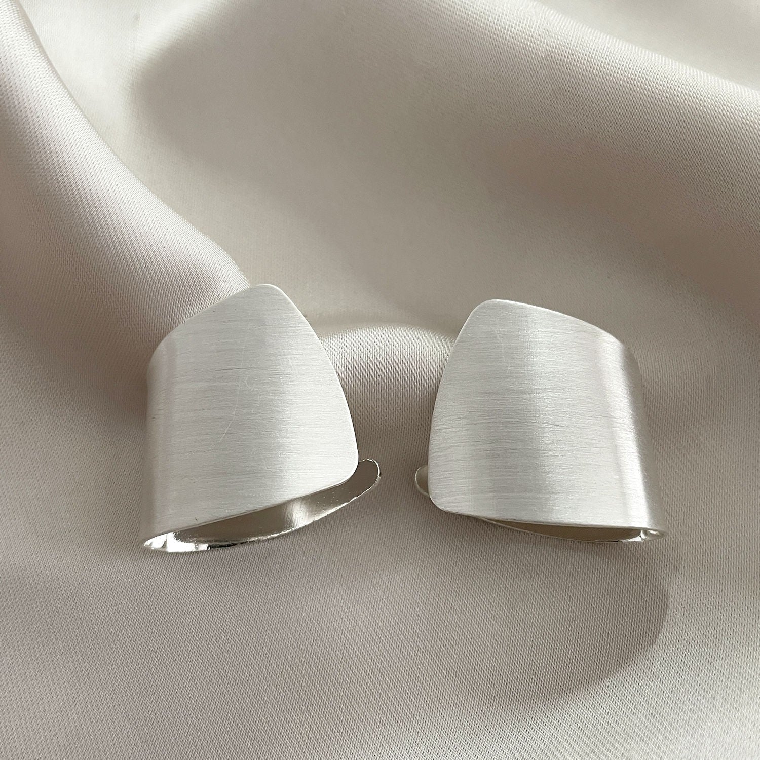 Delicate Artisan Silver Earring