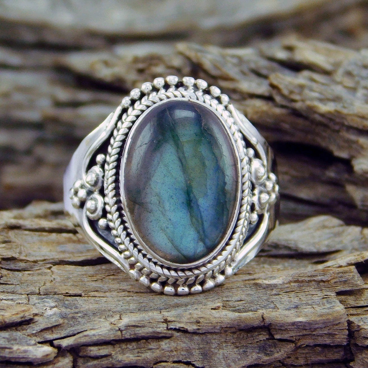 Elegant Ring for Every Occasion
