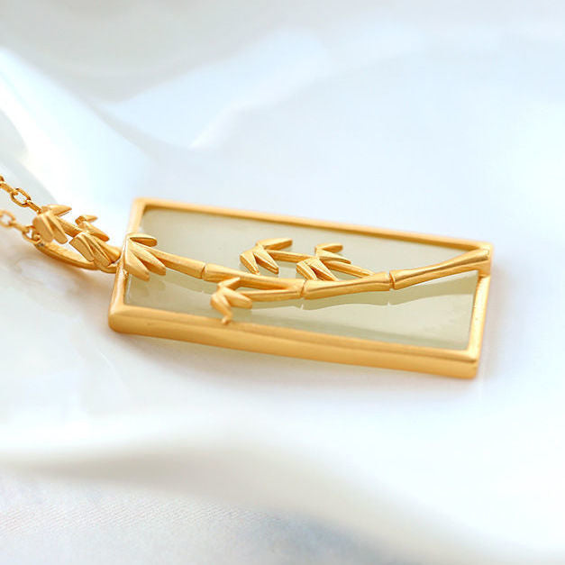 Classic Gold Necklace with Timeless Appeal