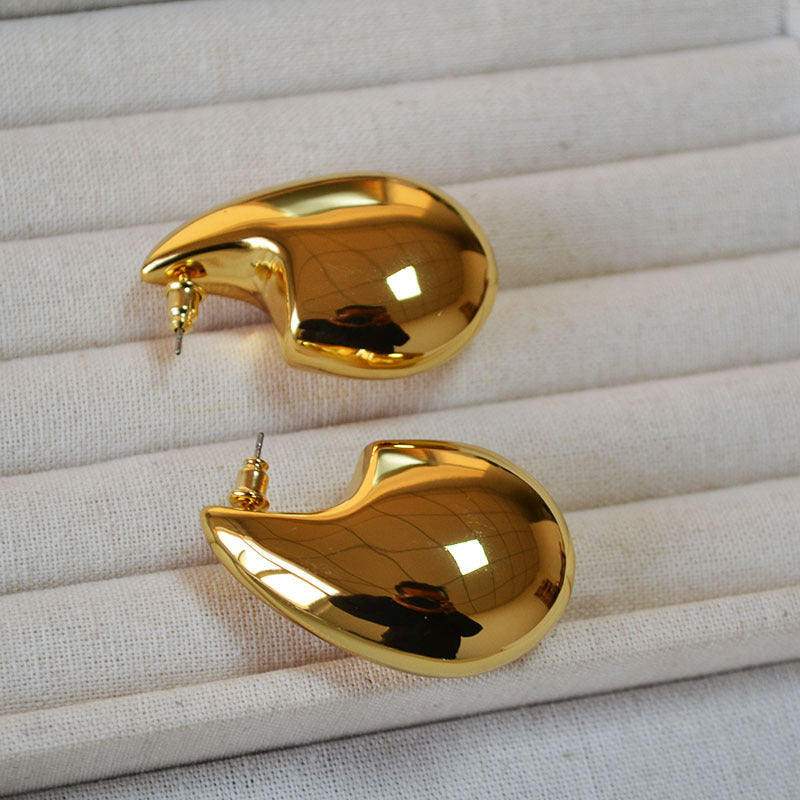 Stunning Gold Earring for Daily Wear