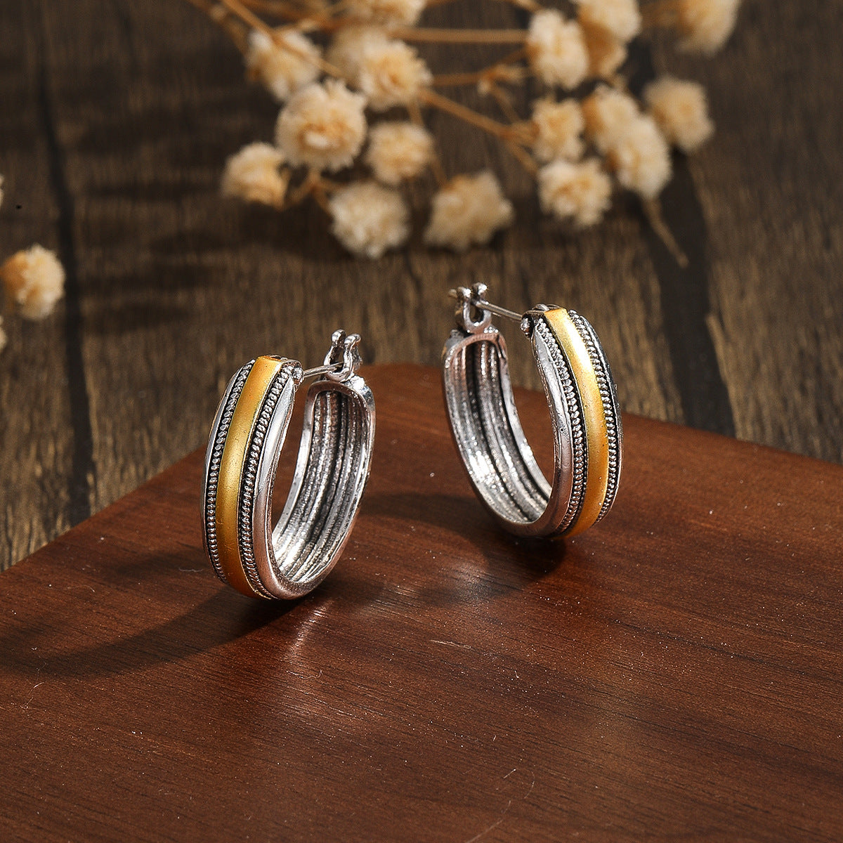 Charming Earring for Any Occasion