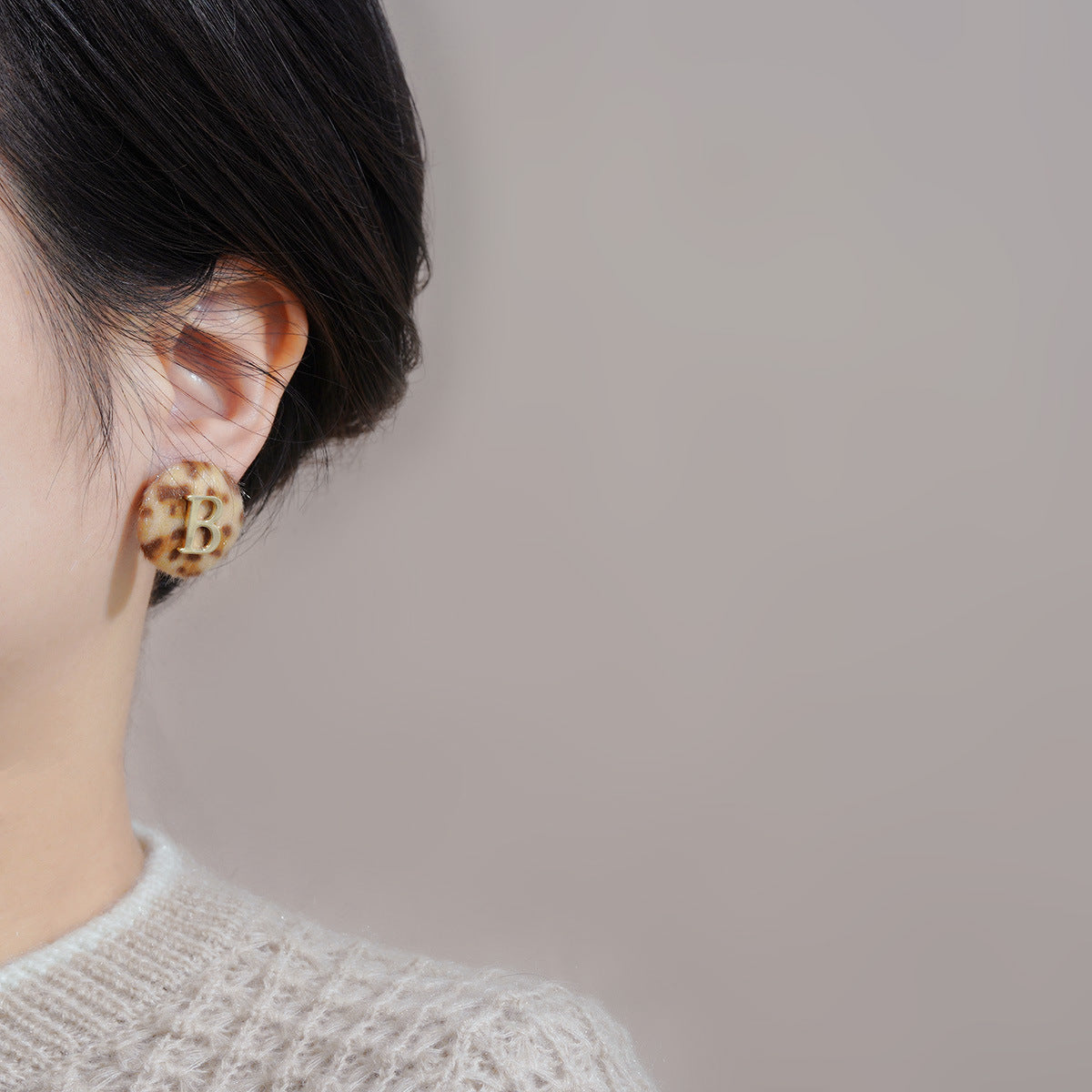 Classic Earring with Timeless Appeal