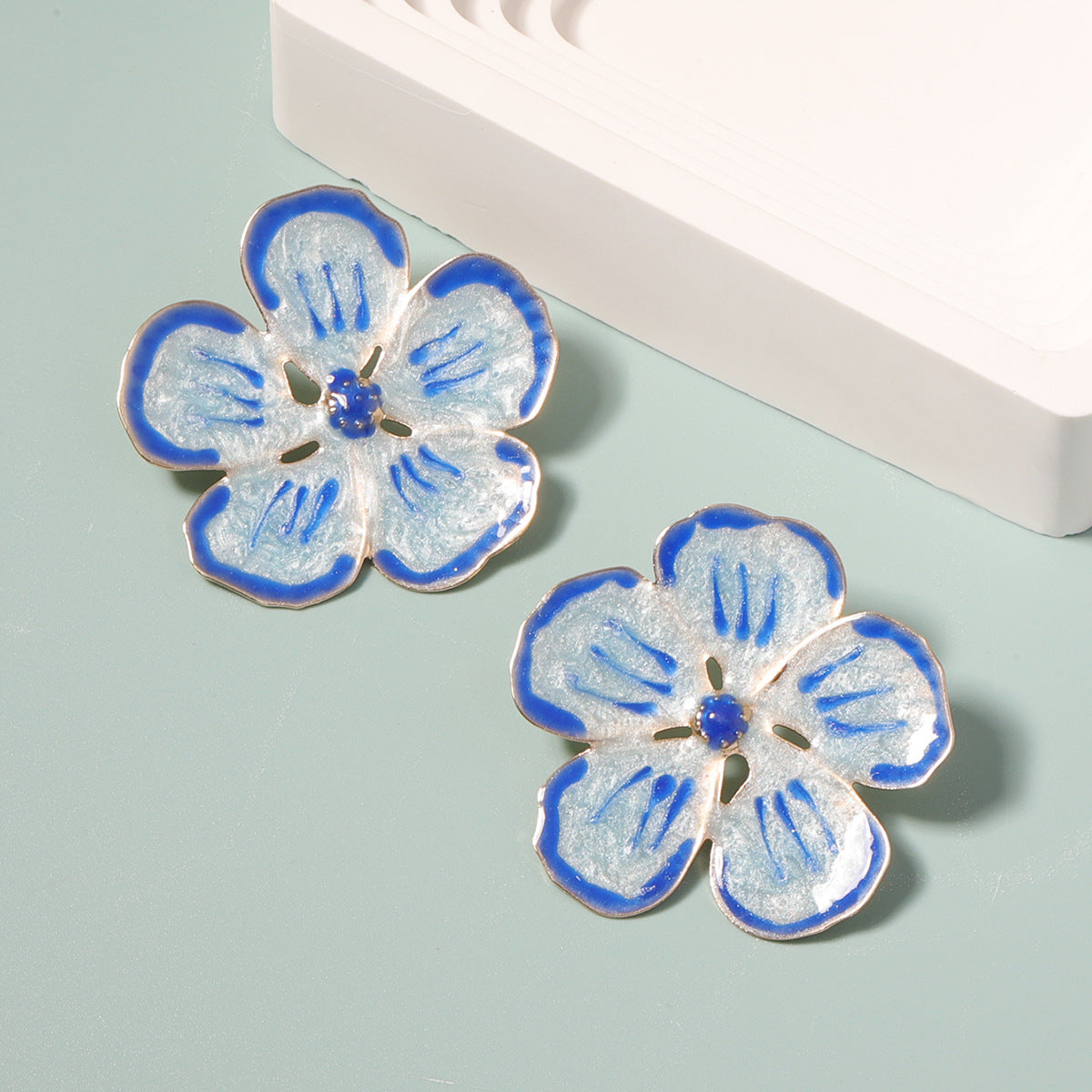 Elegant Earring for Every Occasion