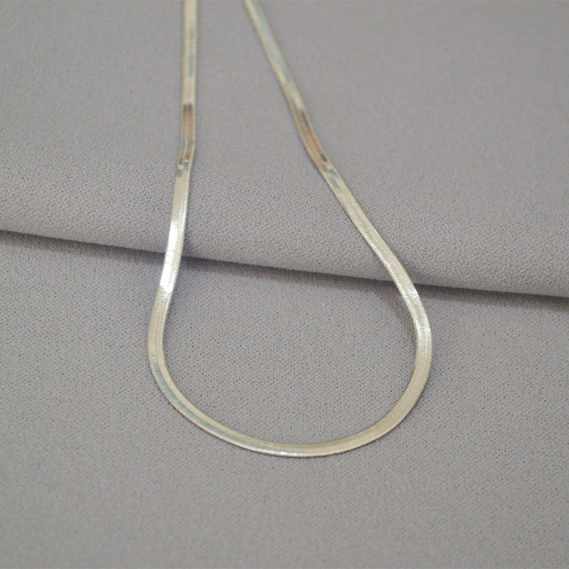 Beautiful Gold Necklace with Unique Style