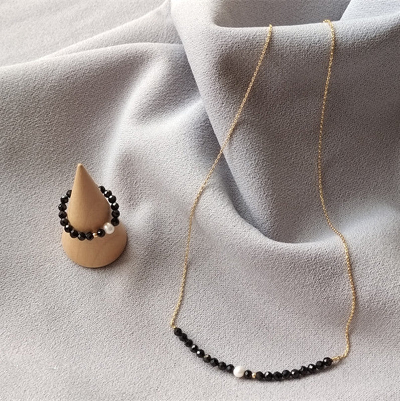 Romantic Pearl Necklace for Special Moments