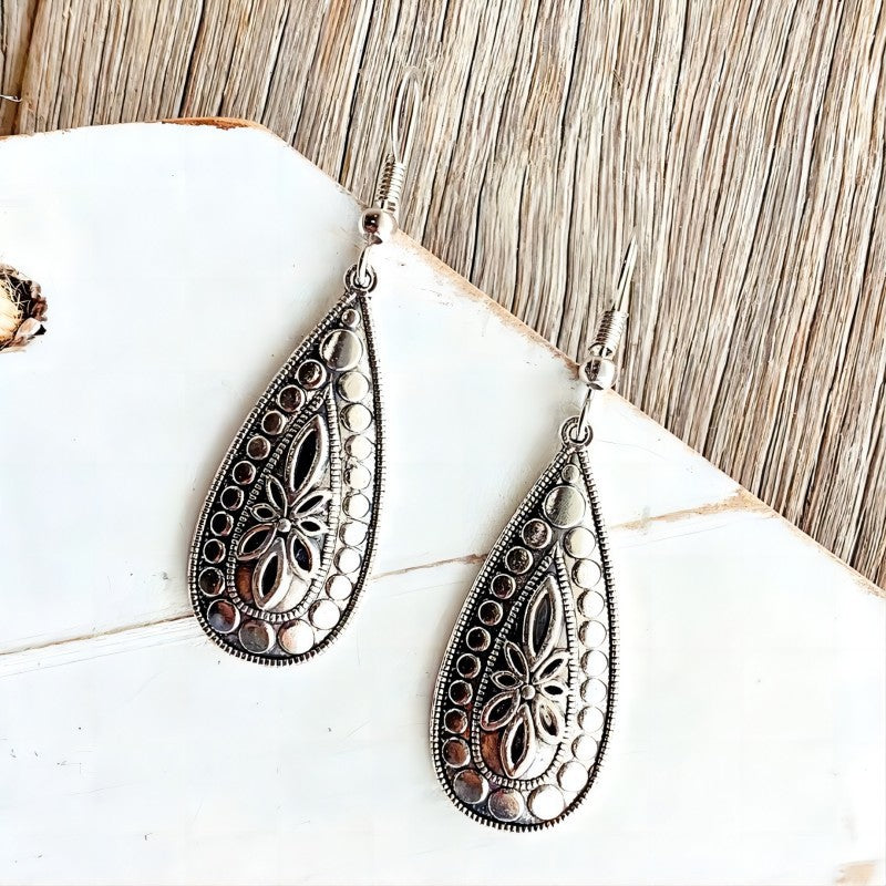 Classic Set with Timeless Appeal