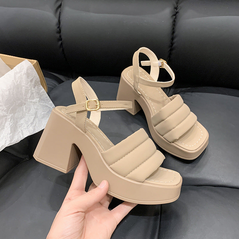 Graceful Orthopedic Sandals for Modern Look