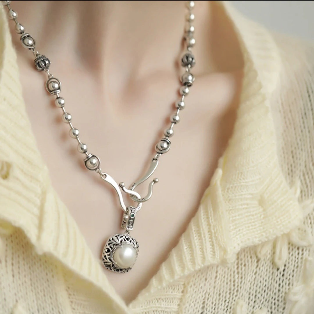Charming Piece for Any Occasion