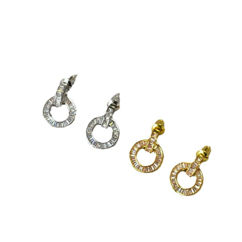Stunning Gold Earring for Daily Wear