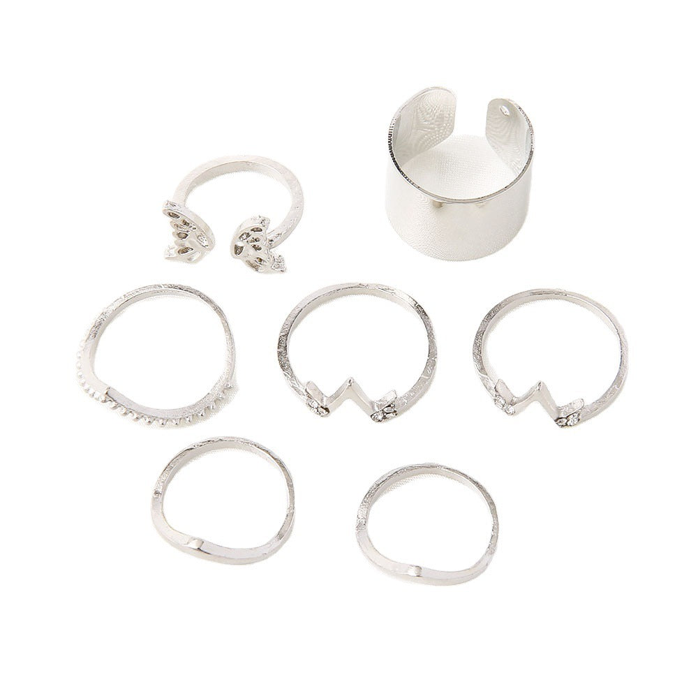 Beautiful Silver Set with Unique Style
