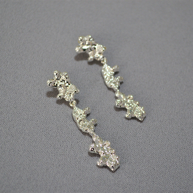 Elegant Gold Earring for Every Occasion