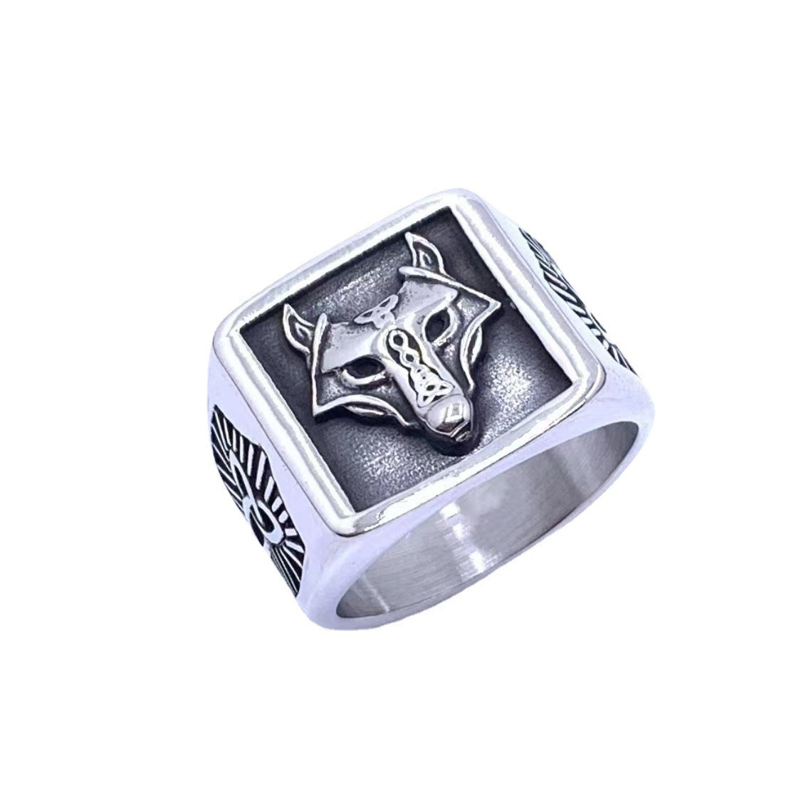 Classic Ring with Timeless Appeal