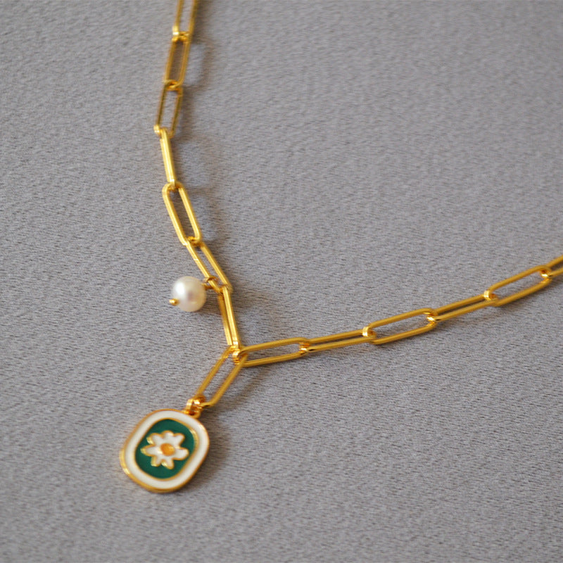 Stunning Necklace for Daily Wear