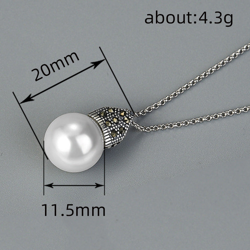 Classic Pearl Set with Timeless Appeal