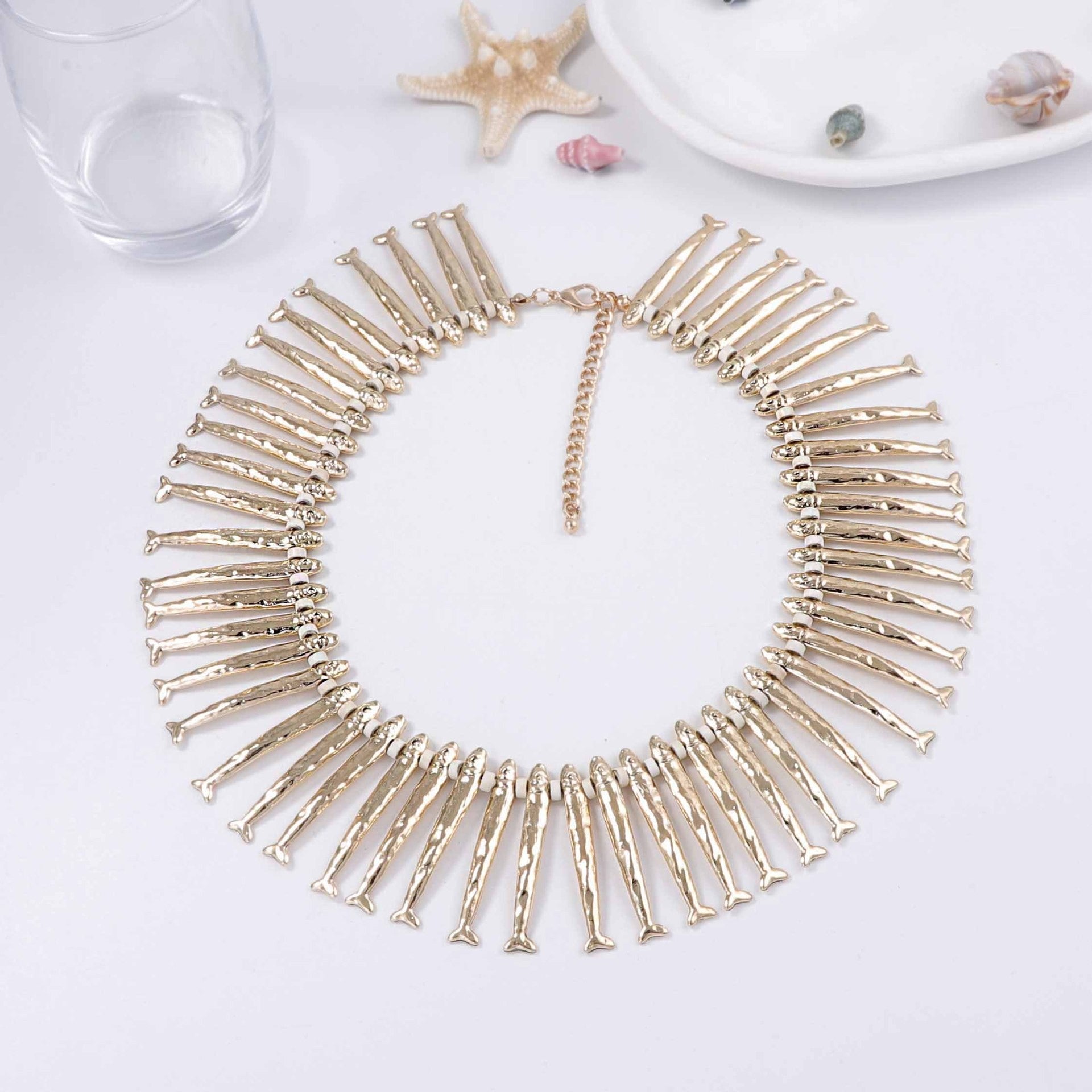 Classic Gold Necklace with Timeless Appeal