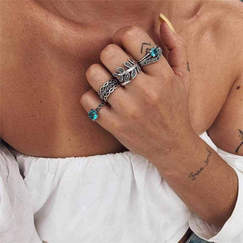 Classic Silver Set with Timeless Appeal