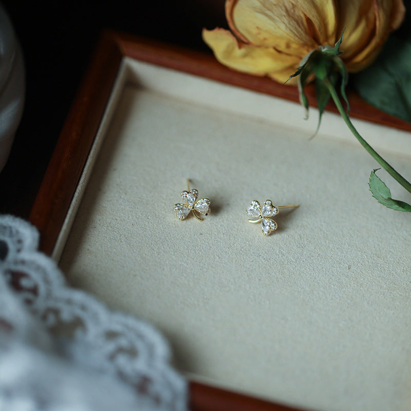 Romantic Earring for Special Moments