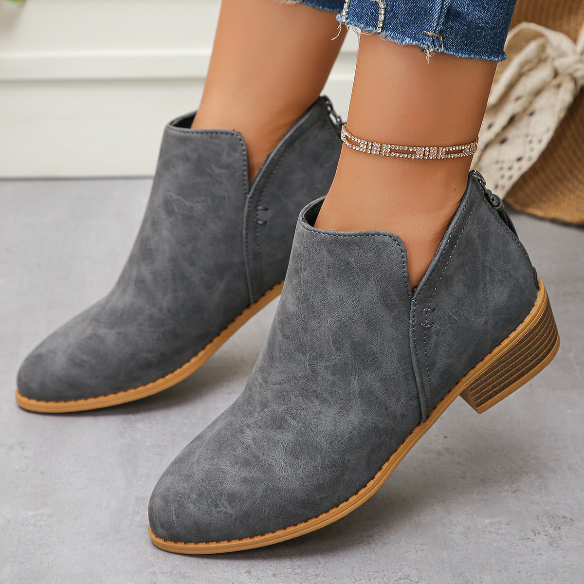Graceful Orthopedic Boots for Modern Look