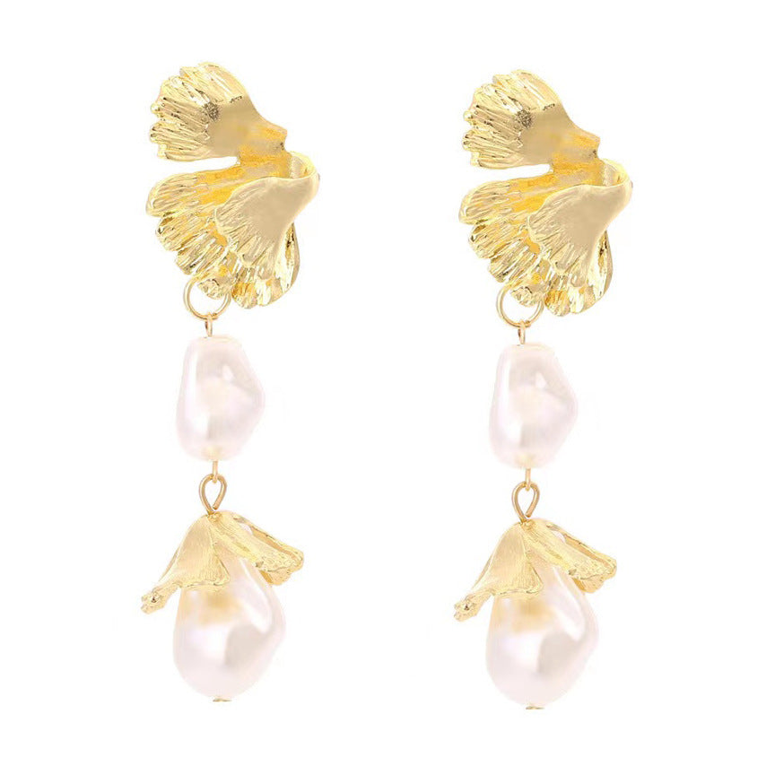 Stunning Pearl Earring for Daily Wear