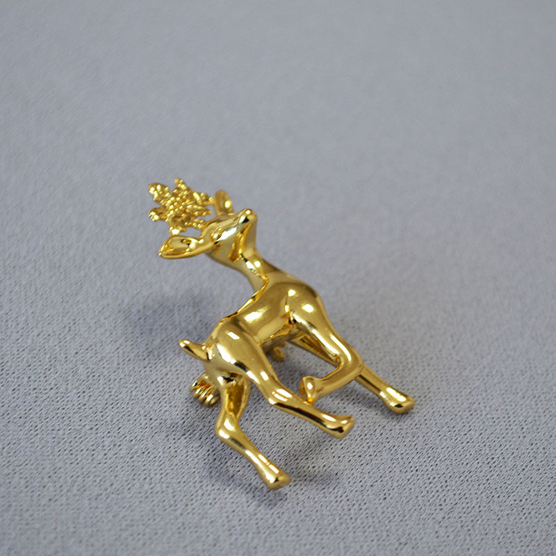 Charming Gold Piece for Any Occasion