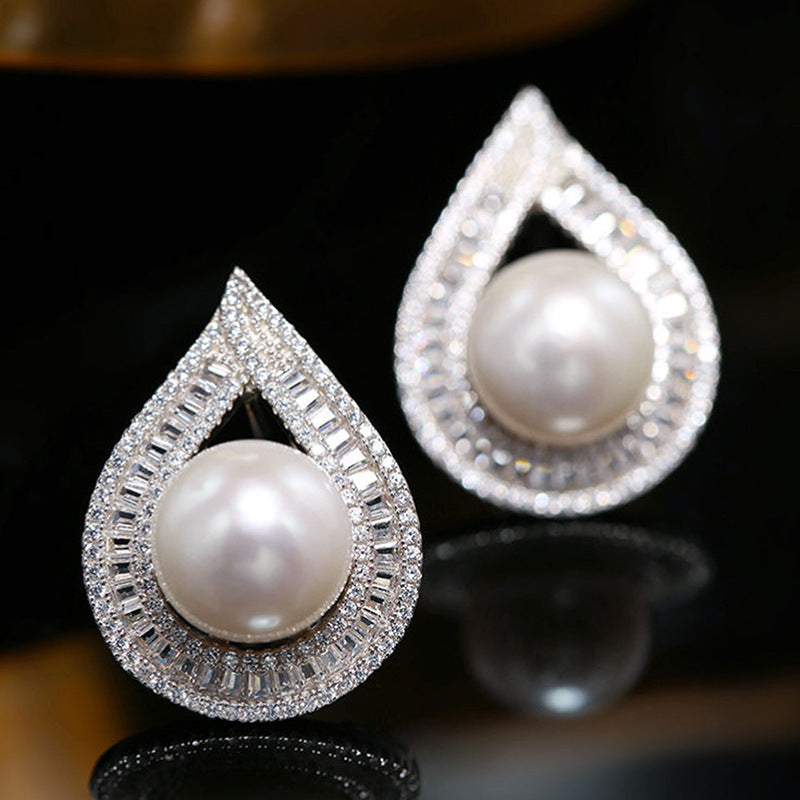 Delicate Artisan Pearl Earring