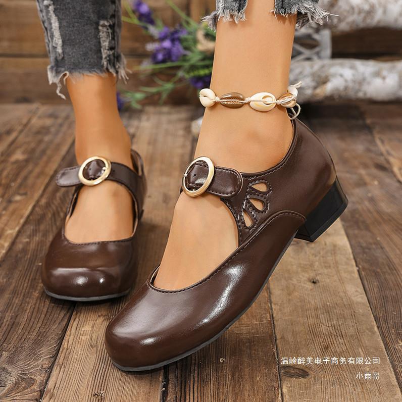 Chic Orthopedic Shoes with Unique Design