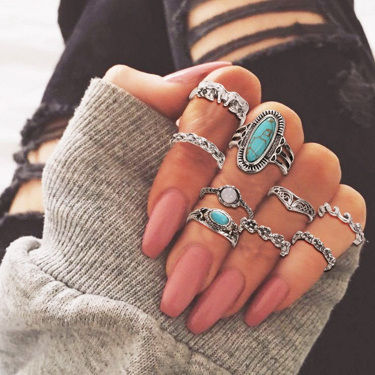 Classic Set with Timeless Appeal