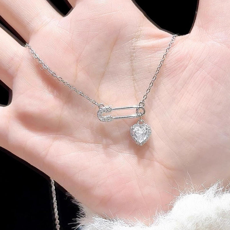 Stunning Necklace for Daily Wear