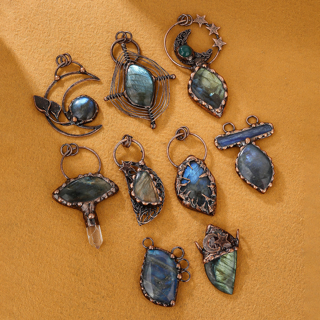 Stunning Pendant for Daily Wear