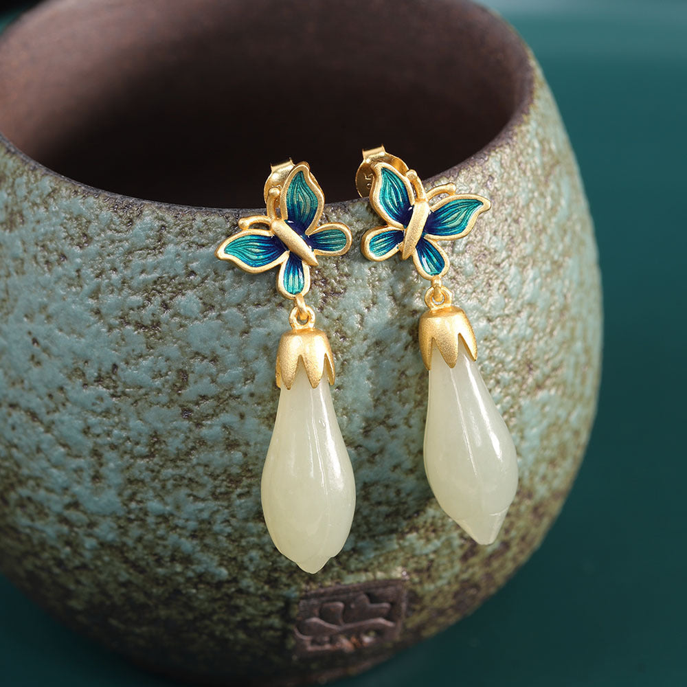Elegant Gold Earring for Every Occasion