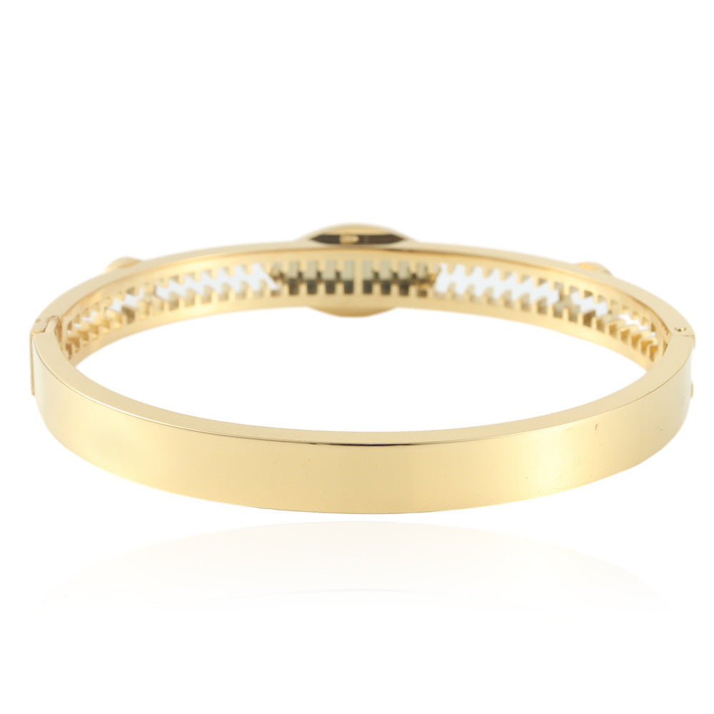 Classic Bracelet with Timeless Appeal