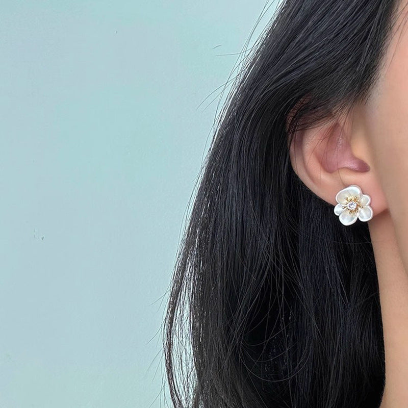 Elegant Earring for Every Occasion