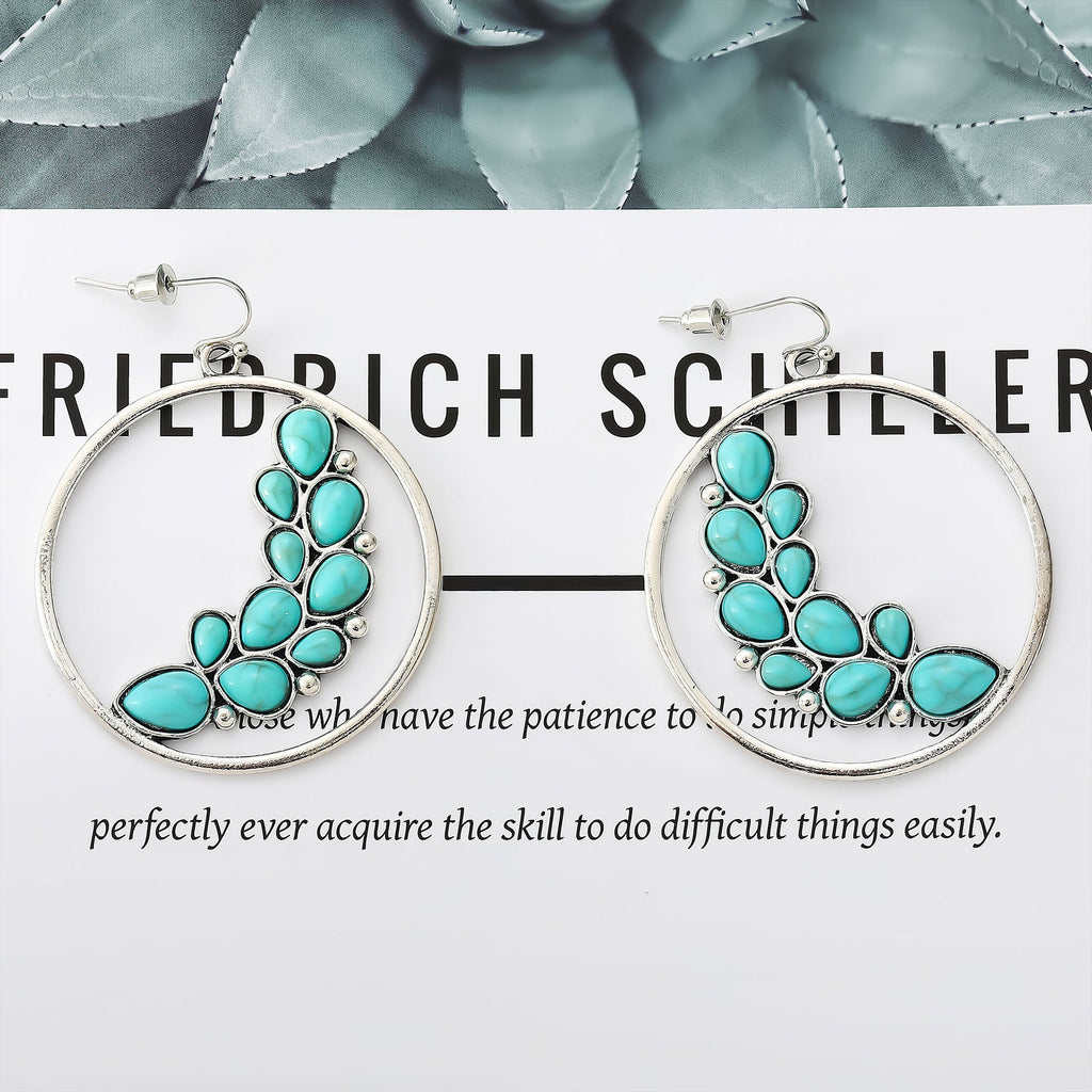 Charming Earring for Any Occasion