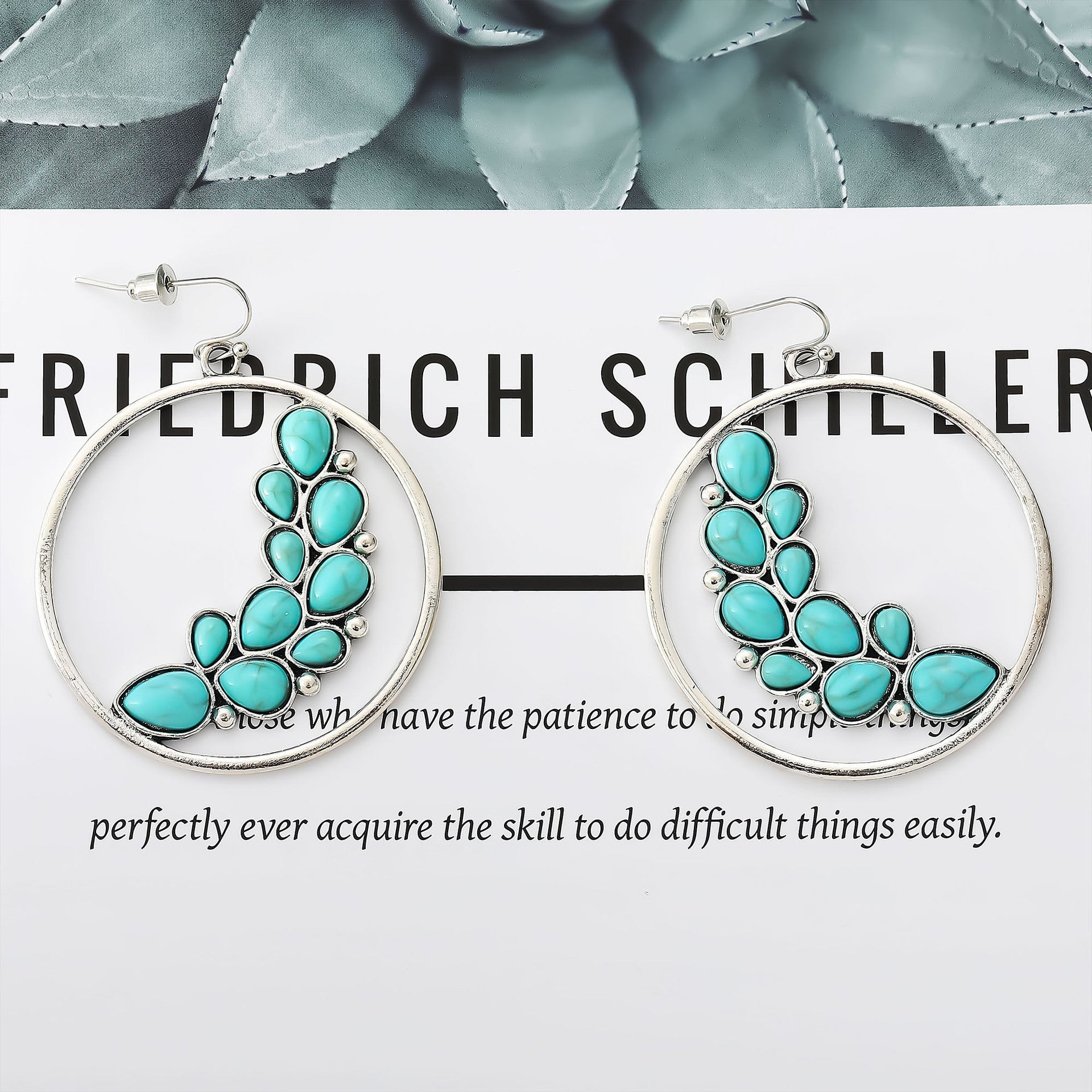 Charming Earring for Any Occasion