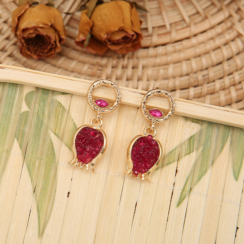 Charming Earring for Any Occasion