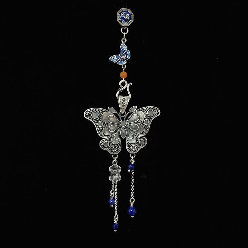 Romantic Silver Pendant for Special Moments
