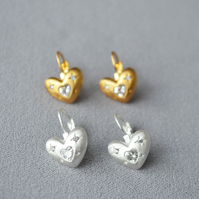 Romantic Gold Earring for Special Moments