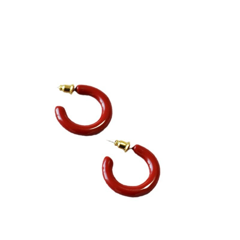 Charming Silver Earring for Any Occasion