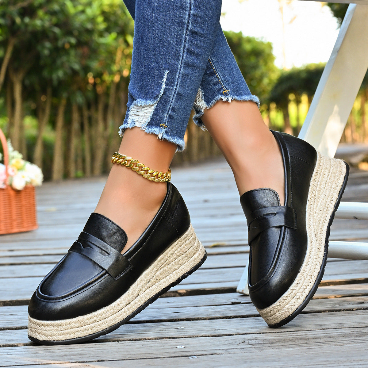 Graceful Orthopedic Shoes for Modern Look