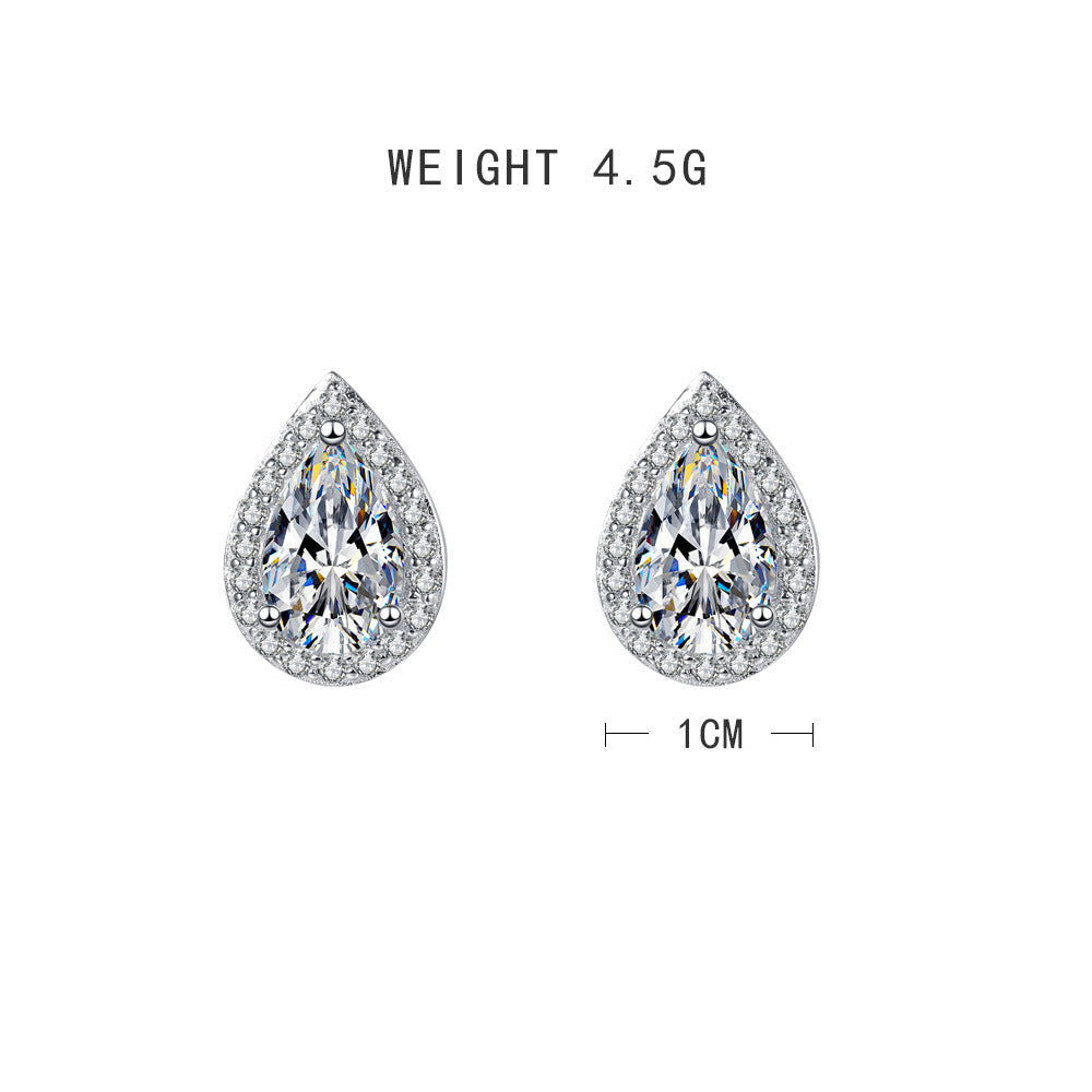 Charming Earring for Any Occasion