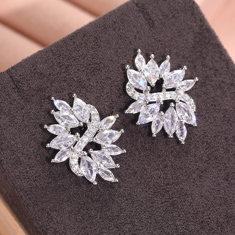Romantic Earring for Special Moments