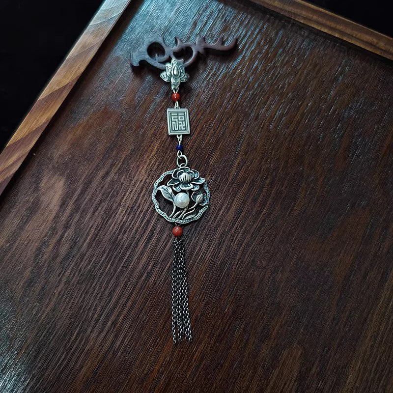 Stunning Silver Pendant for Daily Wear