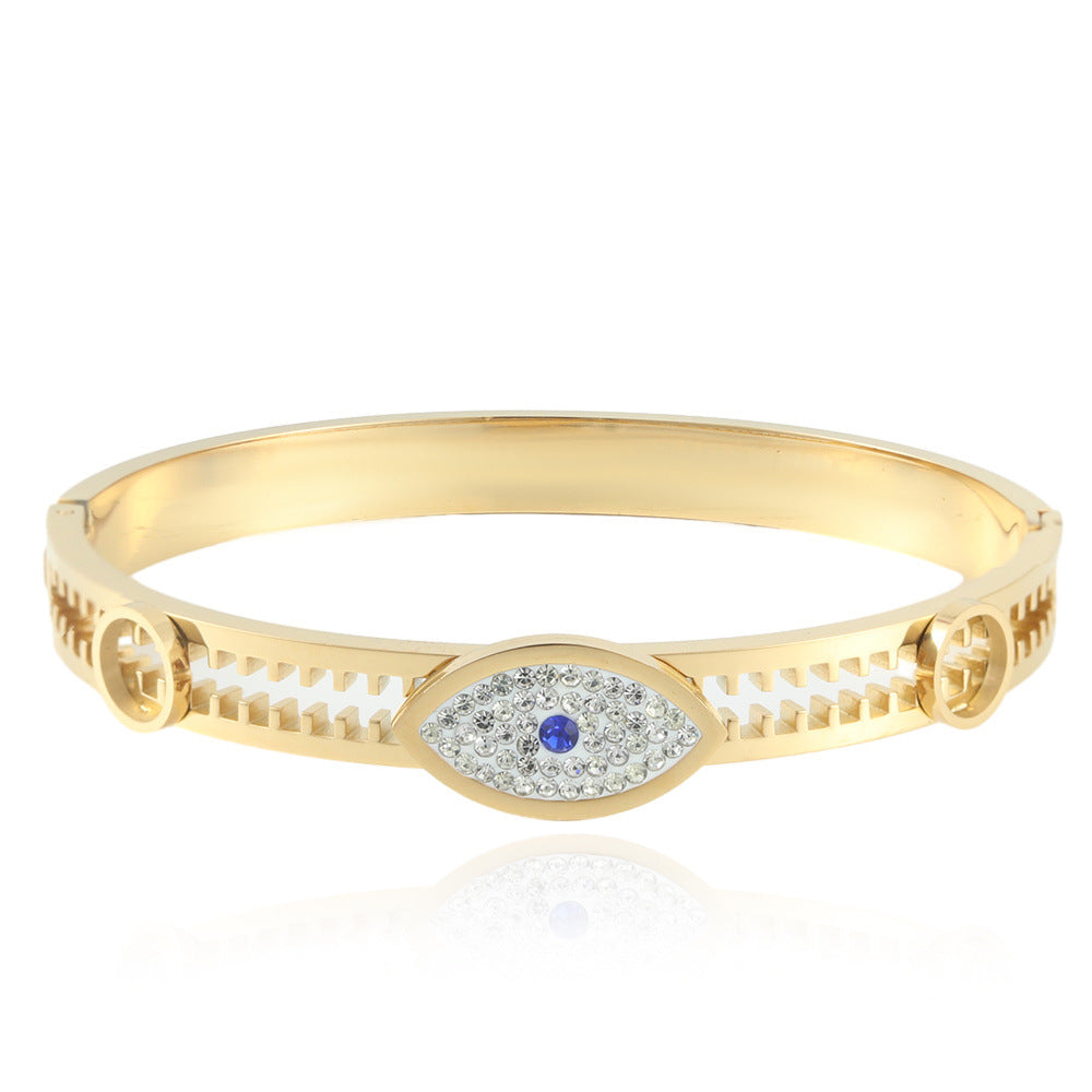 Classic Bracelet with Timeless Appeal